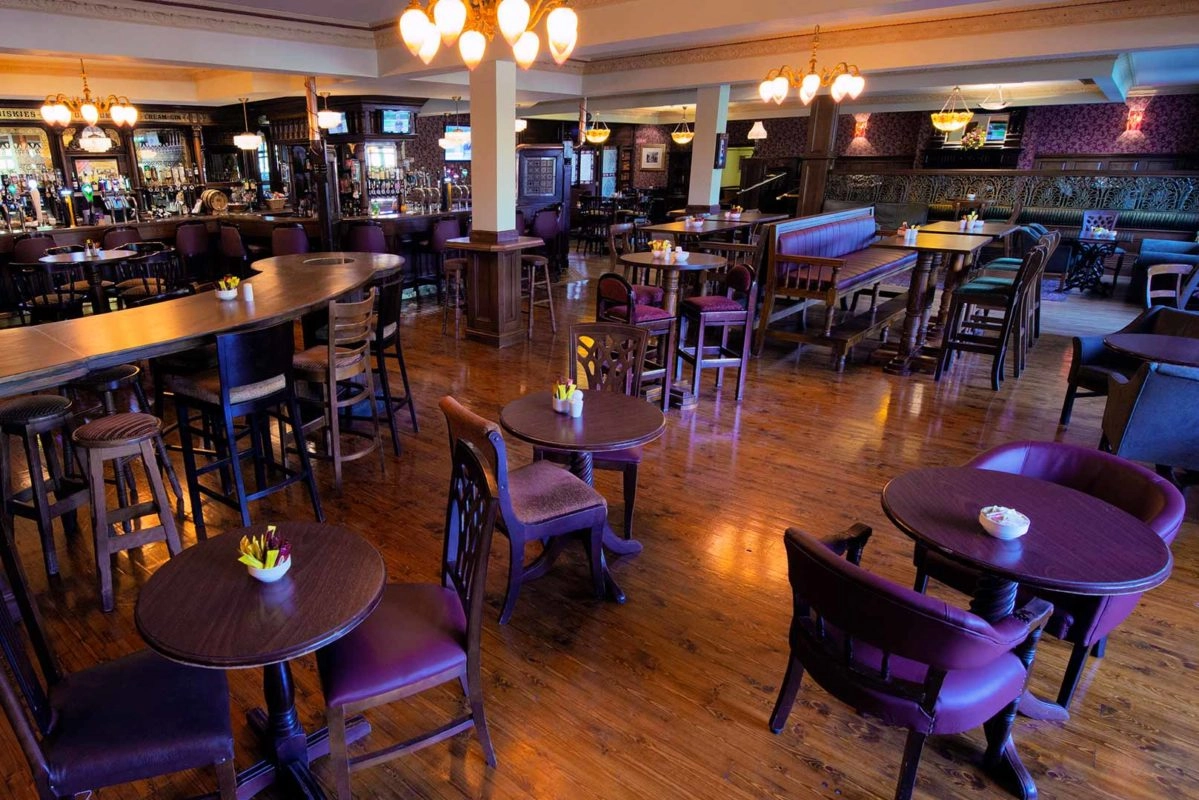 Borus Bar Pubs In Ennis Ennis Nightlife Treacys West County