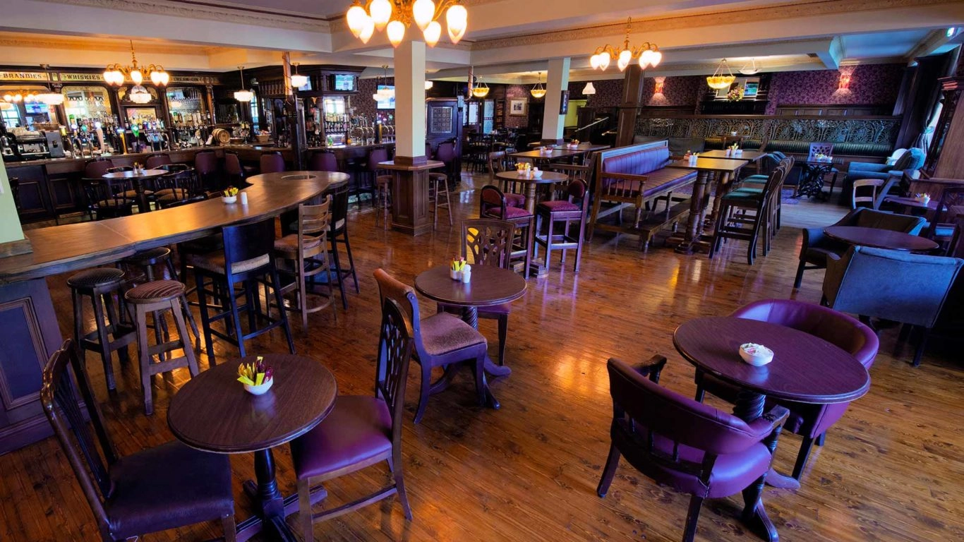 treacys-west-county-bar-1