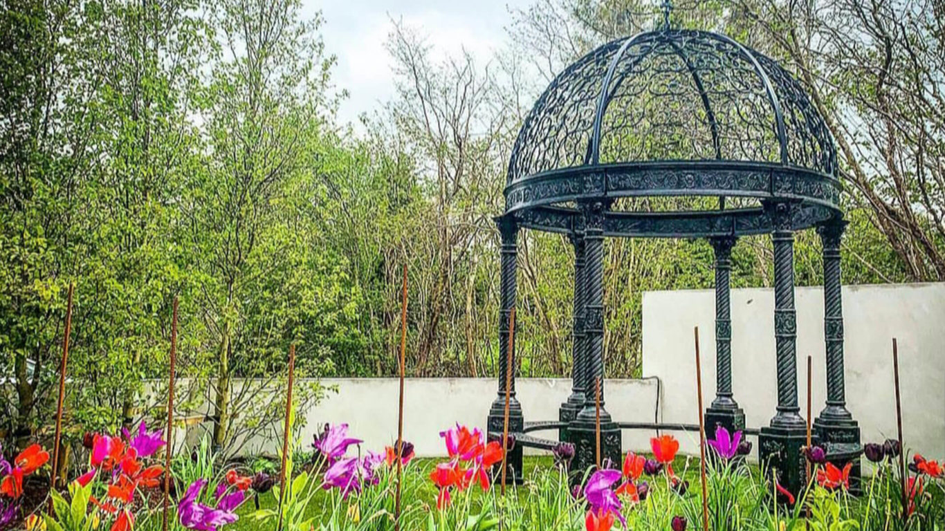 treacys-west-county-wedding-garden-02