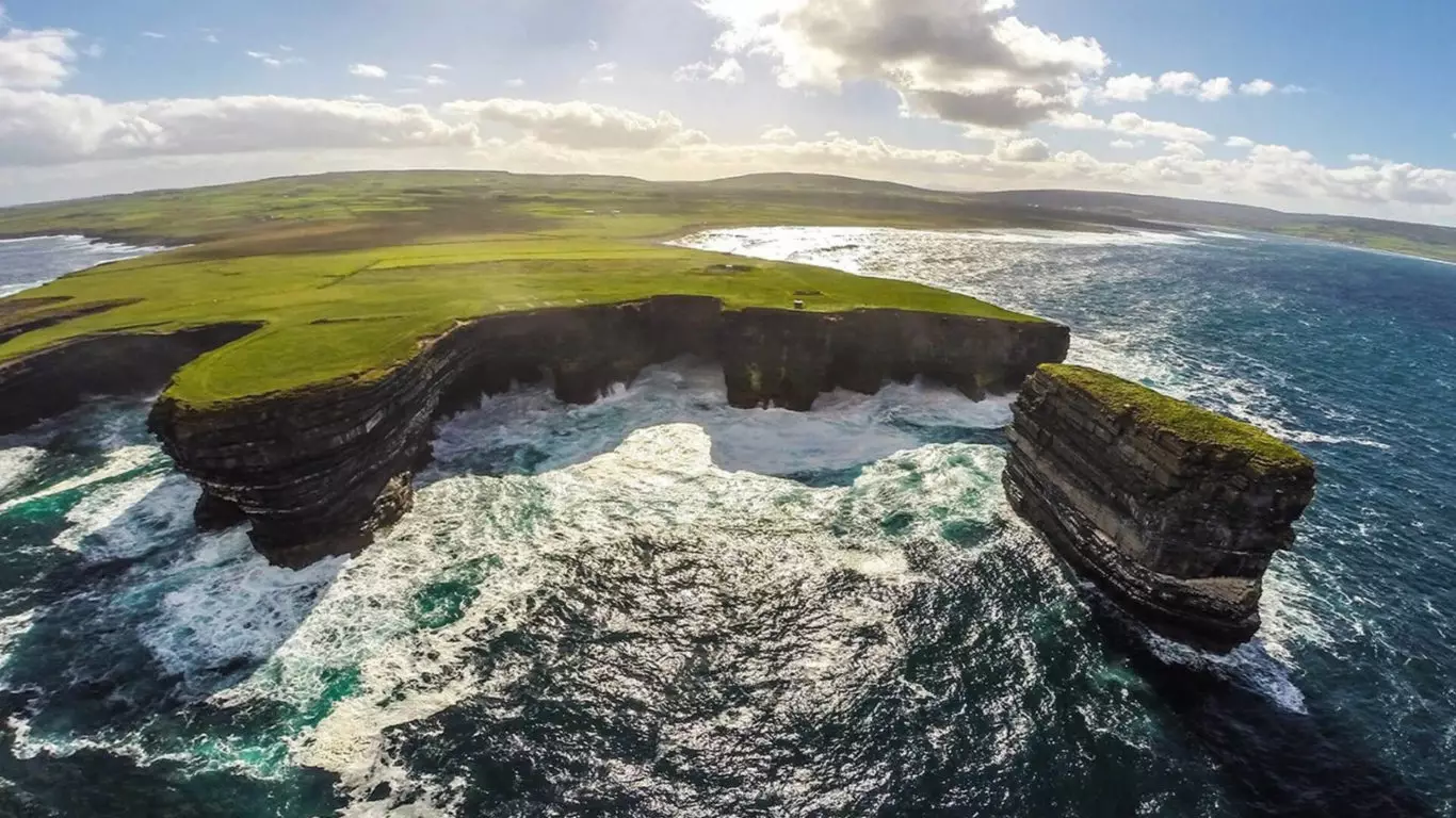 treacys-west-county-wild-atlantic-way-01