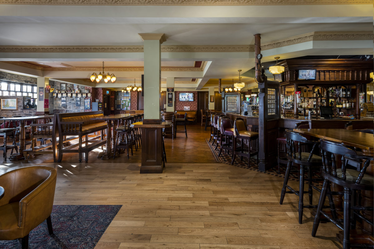 Restaurant Places To Eat In Ennis Treacys West County Hotel