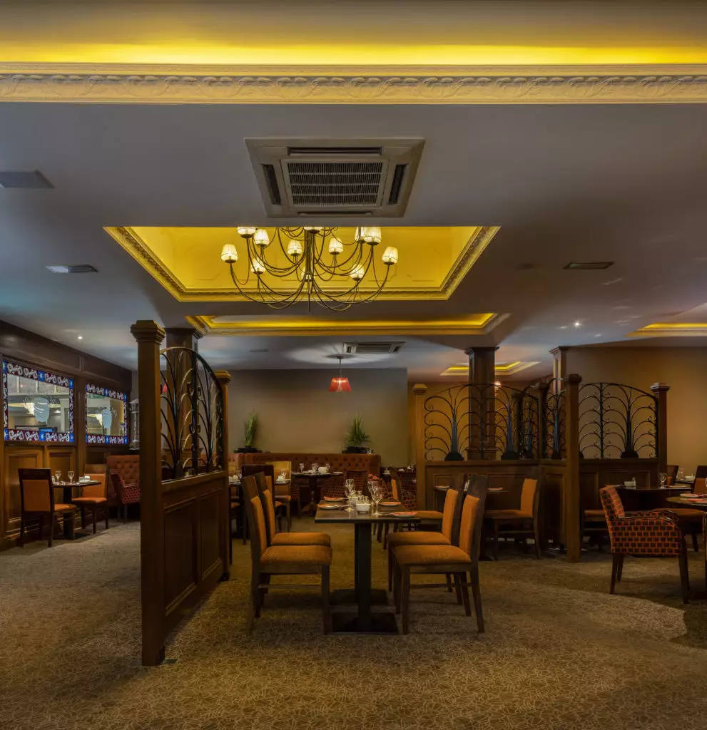 Restaurant Places To Eat In Ennis Treacys West County Hotel